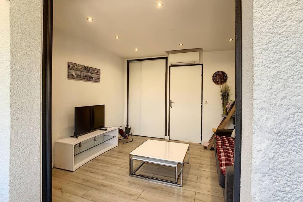 Appartement rénové 4 personnes Saint cyprien Port Esterno foto