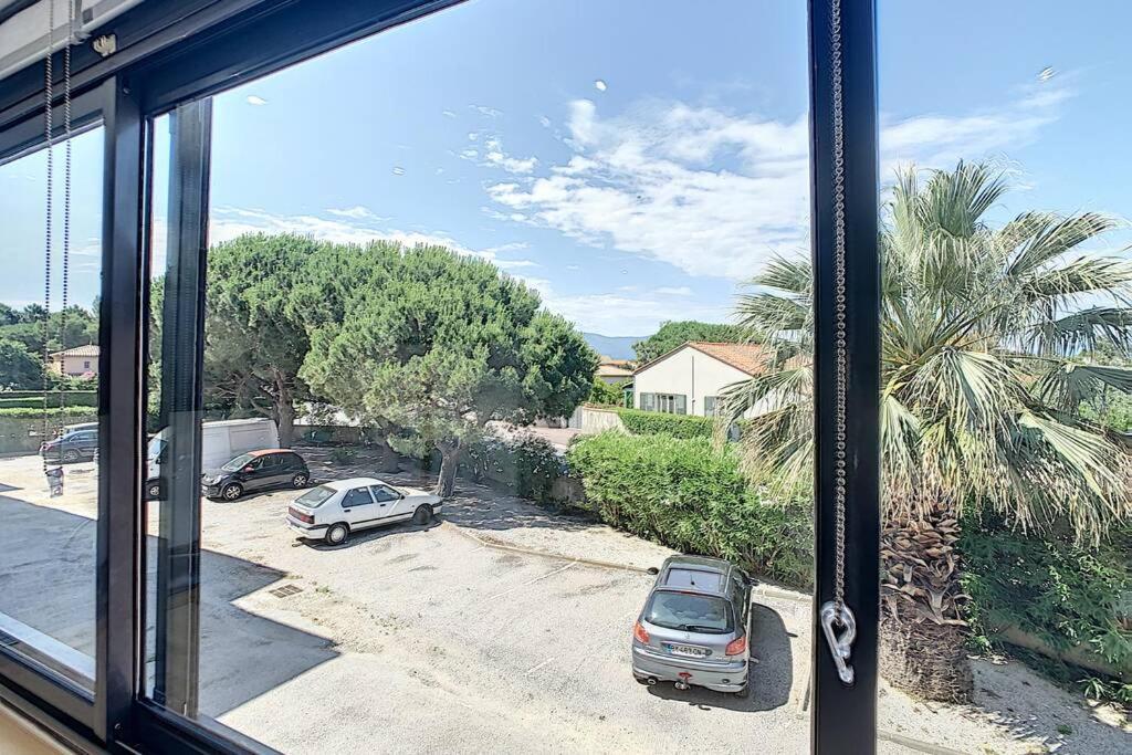 Appartement rénové 4 personnes Saint cyprien Port Esterno foto